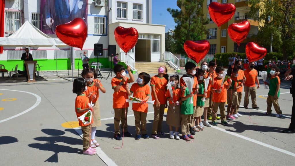 Şanlıurfa’da İlköğretim Haftası kutlandı