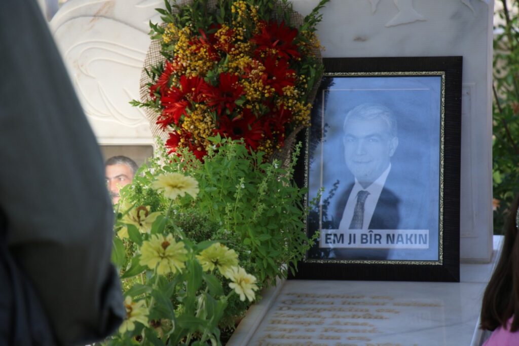 İbrahim Ayhan, mezarı başında anıldı