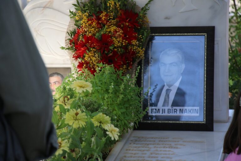 İbrahim Ayhan, mezarı başında anıldı