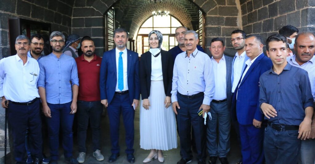 Başkan Kırıkçı, Siverek’te teşkilatla buluştu