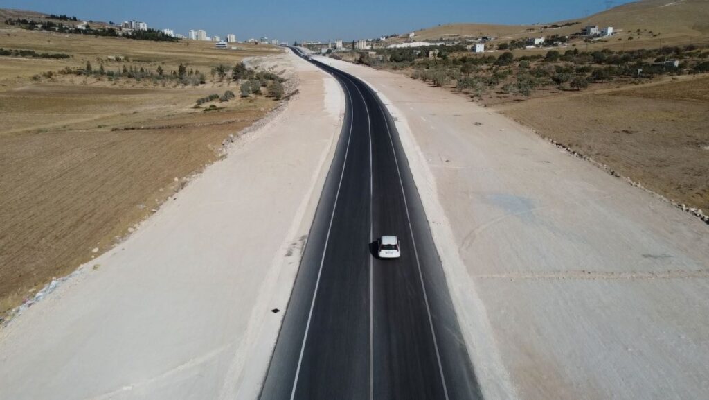 Buluntu Hoca Bulvarı tek şerit olarak trafiğe açıldı