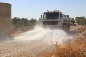 Karaköprü’deki yollar stabilize malzeme serimiyle yenilendi