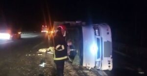 Şanlıurfa’da Mevsimlik tarım işçilerini taşıyan minibüs devrildi: 9 yaralı