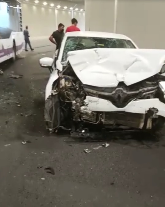 Şanlıurfa’da Otobüs ile otomobil çarpıştı: 2 yaralı