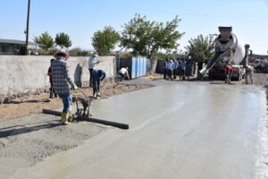 Siverek’te engelli bireylerin yol sorunu çözüme kavuşuyor