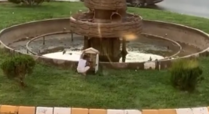 Şanlıurfa’da Süs havuzunun yanında tehlikeli oyun