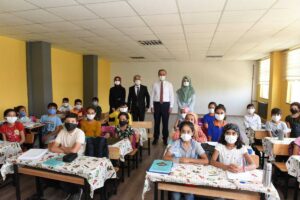 Şanlıurfa Valisi Abdullah Erin’in okul ve mahalle ziyaretleri