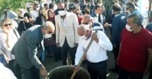 Aziz Aydınlık Hasenikte kazan kaynattı şire döktü