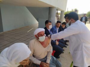 Şanlıurfa İl Sağlık Müdürü aşılama çalışmaları için Viranşehir’de