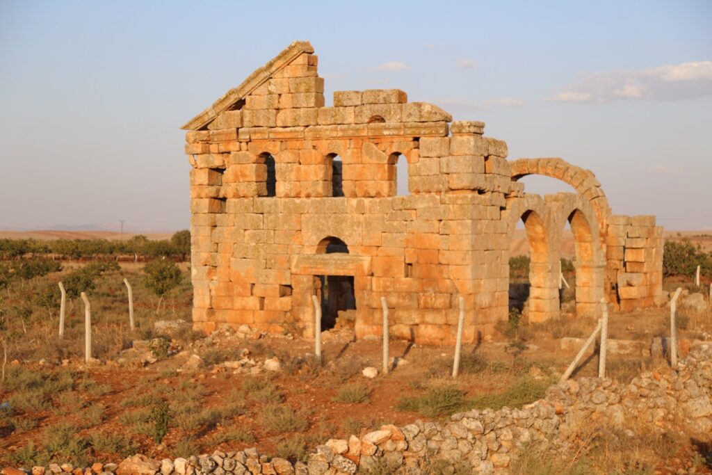 Urfa’da bin 500 yıllık kilise restore edilmeyi bekliyor
