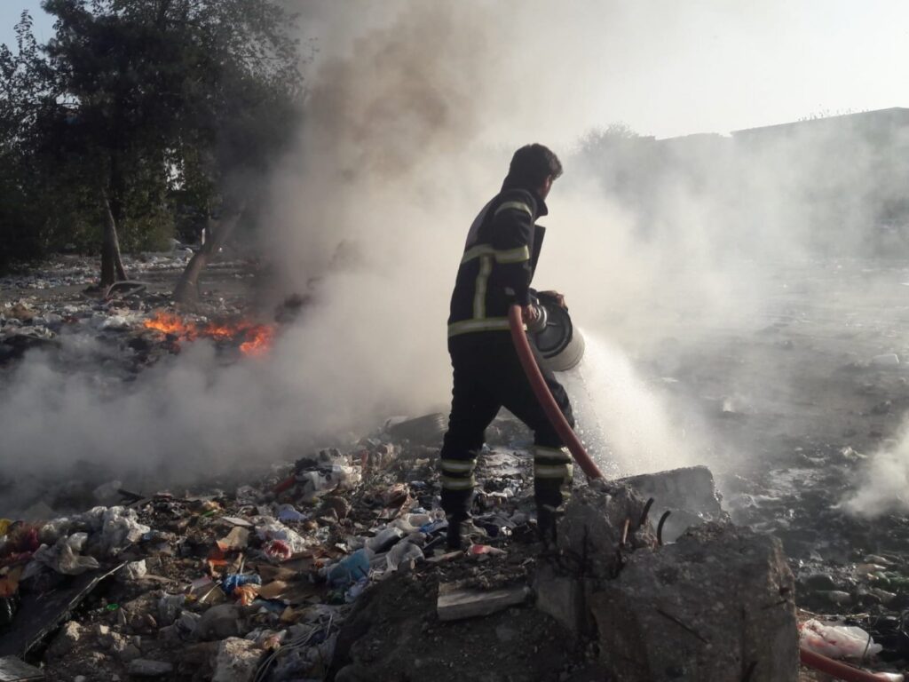 Urfa’da eski sanayi sitesinde yangın!