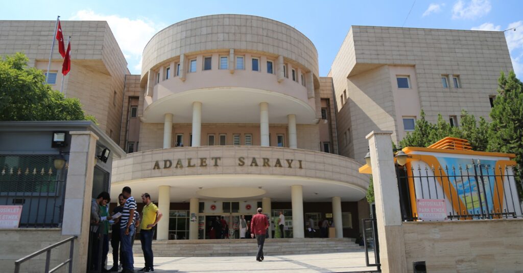 Urfa’da kız arkadaşını öldüren zanlı tutuklandı