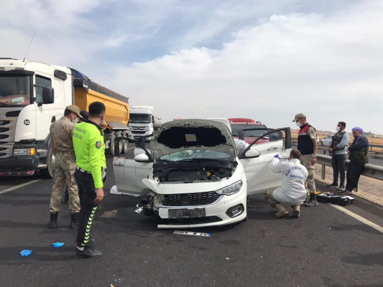Urfa’da otomobile silahlı saldırı: 1 ölü, 1 yaralı