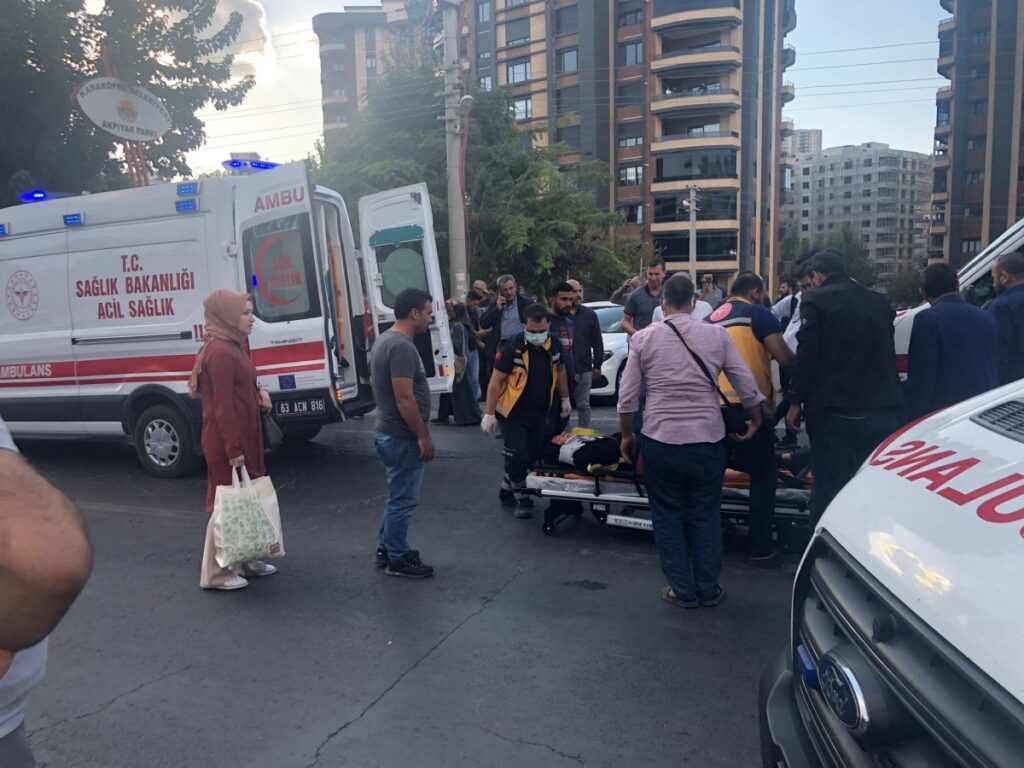 Urfa’da sürücü çarptı, kaçtı: 2 ağır yaralı