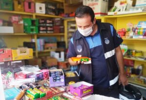 Şanlıurfa’da Zabıta ekipleri tarihi geçmiş ürünlere el koydu