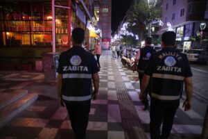 Şanlıurfa’da Zabıta ekiplerinden gece denetimi