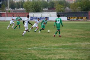 Siverek Belediyespor lige galip başladı