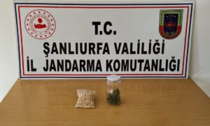 Şanlıurfa’da sulama boruları içinde bin 15 uyuşturucu hap ve esrar ele geçirildi
