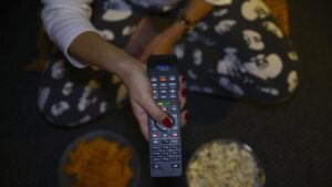 Türkiye’de 15 yaş ve üzeri kişiler, günün 6,3 saatini oturarak geçiriyor