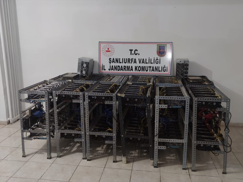 Şanlıurfa’da “kripto para” operasyonunda iki şüpheli yakalandı