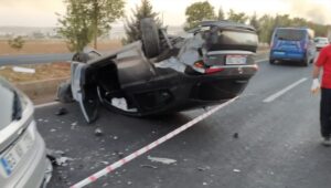 Şanlıurfa’da çarpışan iki otomobildeki 4 kişi yaralandı