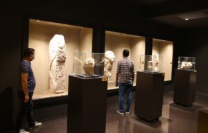 Karahantepe’deki buluntular, Şanlıurfa Arkeoloji Müzesi’ne ilgiyi artırdı