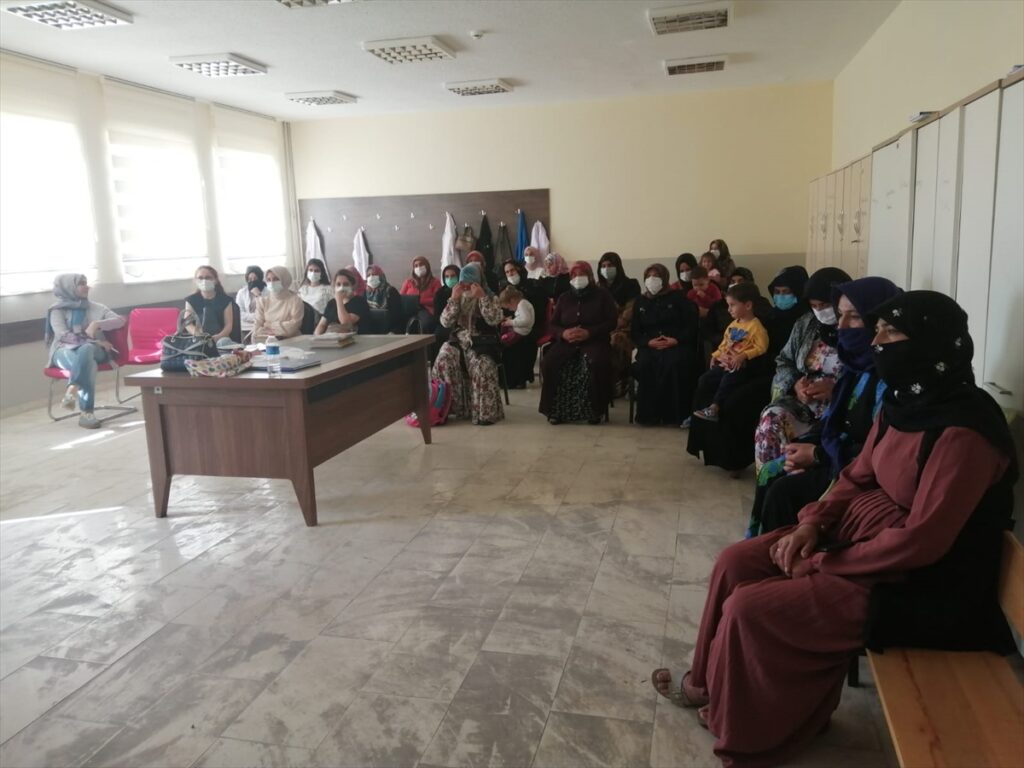 Şanlıurfa’da madde bağımlılığı ve uyuşturucu ile mücadele eğitimi verildi