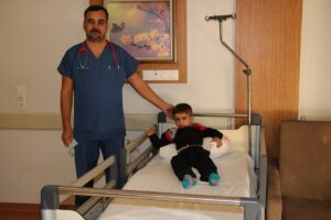 Şanlıurfa’da kalbi delik çocuk anjiyo ile sağlığına kavuştu