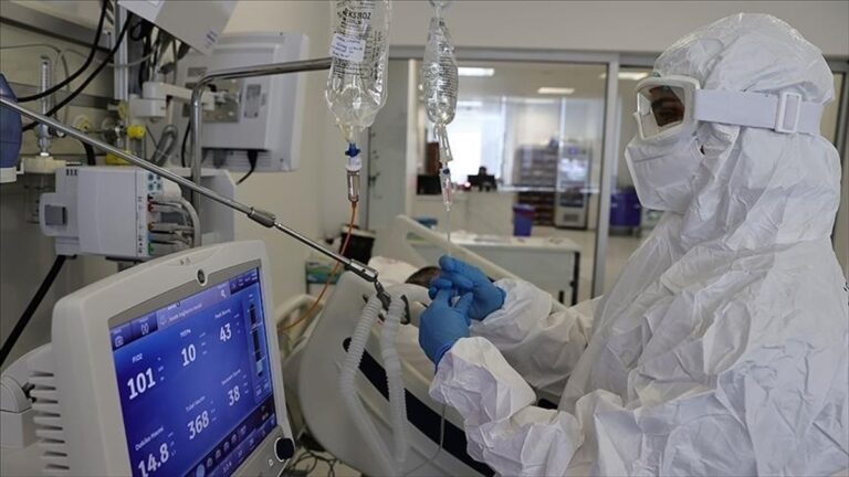 Türkiye’de 26 bin 896 kişinin Kovid-19 testi pozitif çıktı, 210 kişi hayatını kaybetti