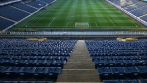 Statlara tam kapasiteyle seyirci alınacak