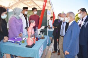 Harran Üniversitesi, Yeni Kazanan Öğrencilerine Yol Gösteriyor