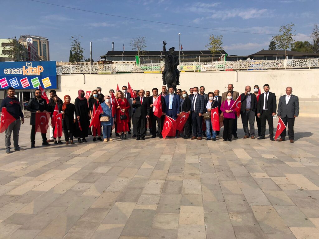 Şanlıurfa’da CHP 29 Ekim Cumhuriyet Bayramını Kutladı