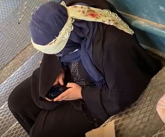 Haliliye’de lüks telefonlu dilenci