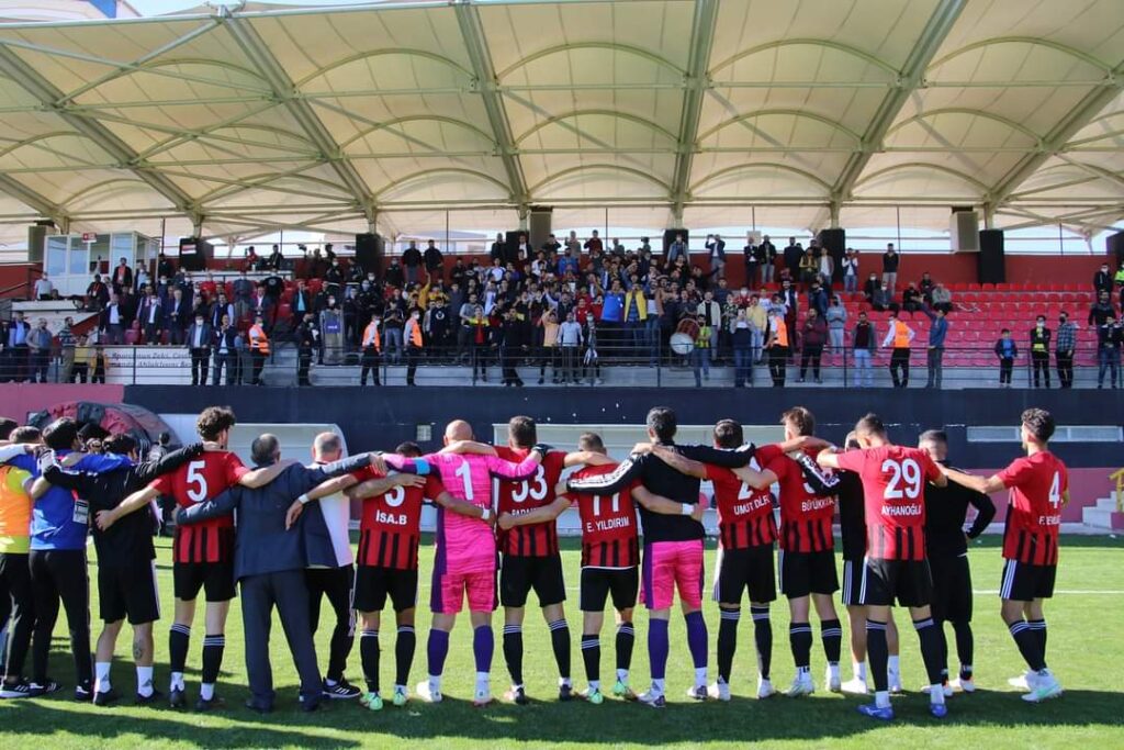 Karaköprü Belediyespor 3 puanı tek golle aldı