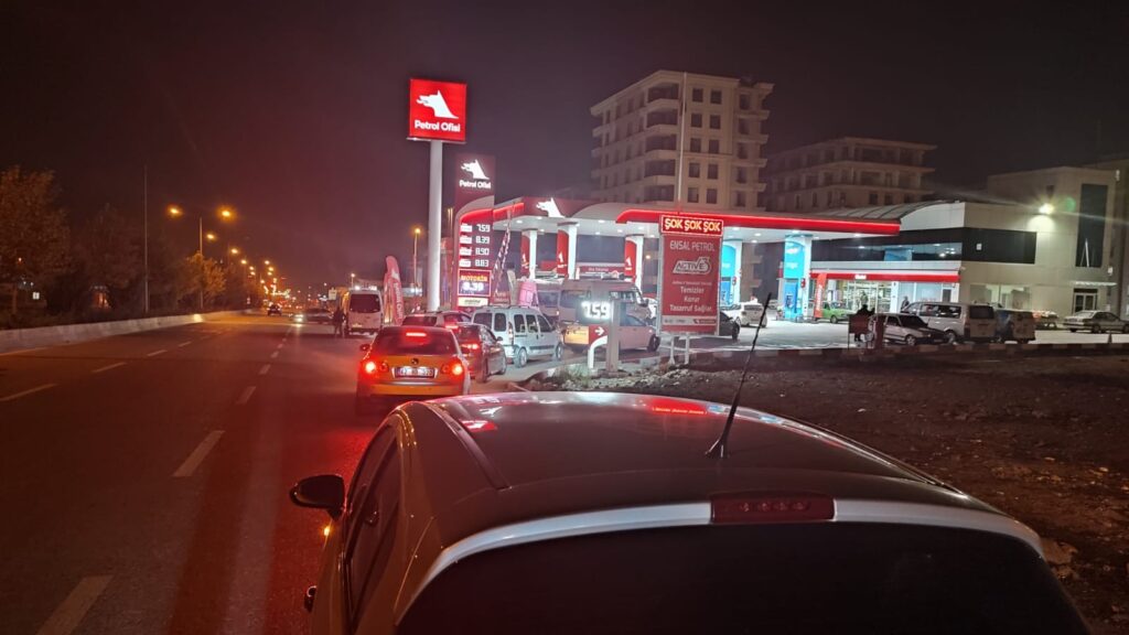 Şanlıurfa’da akaryakıt istasyonları satışı durdurdu! (-EK)
