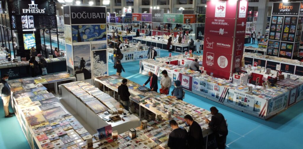 Şanlıurfa’da kitap fuarı açıldı
