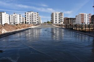 Siverek’te yeni yerleşim alanları ve okulların yolları yapılıyor