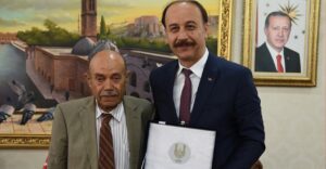 Urfa eski valisi Karacan: “Ölmedim yaşıyorum”