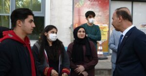 Şanlıurfa Valisi Erin gençlere başarı diledi