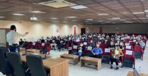 Viranşehir’de uyuşturucuya mücadele semineri