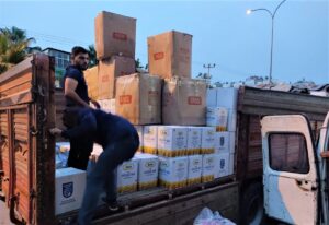 Şanlıurfa’dan İdlib’e bir tır insani yardım gönderildi