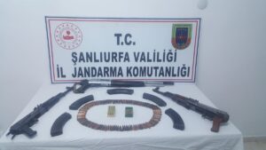 Suruç’ta iki uzun namlulu silah, bir av tüfeği ile 204 mermi ele geçirildi