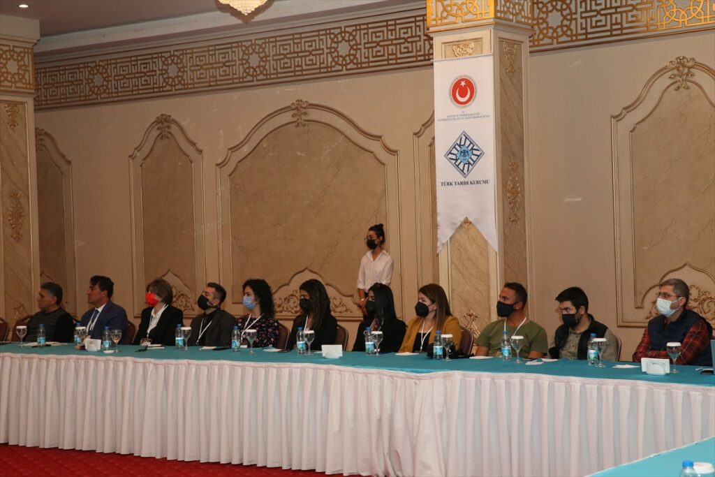 Şanlıurfa’da Türk Tarih Kurumu Başkanı Çetin’den “milli bilinç” vurgusu