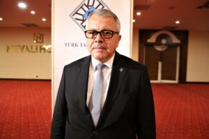 Tarihi filmlerin senaryoları için tarih kurumundan destek alınması çağrısı