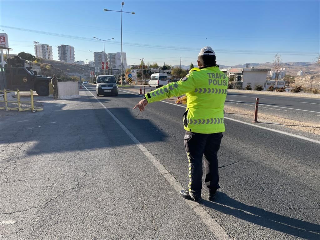 Şanlıurfa’da okul servis araçlarına yönelik denetim gerçekleştirildi