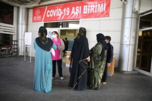 Şanlıurfa’da Kovid-19 aşısı için “sarı kategori” seferberliği