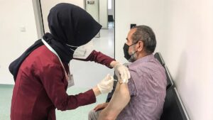 Ülke genelinde iki doz Kovid-19 aşısı olanların oranı yüzde 80’i geçti