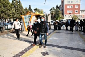 Şanlıurfa’da uyuşturucu operasyonunda yakalanan 5 şüpheliden 3’ü tutuklandı