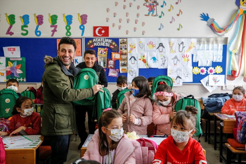 Orman Genel Müdürlüğünden fidan talep eden Nurcan öğretmene sürpriz