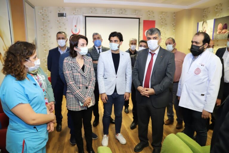 Anne Adayları Gebe Okulu’nda Bilgileniyor